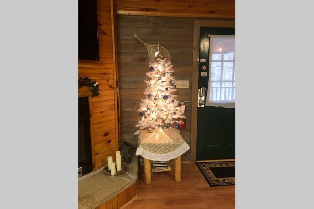 The Fishing Hole Cabin - Sage Vacations Gatlinburg Exterior photo
