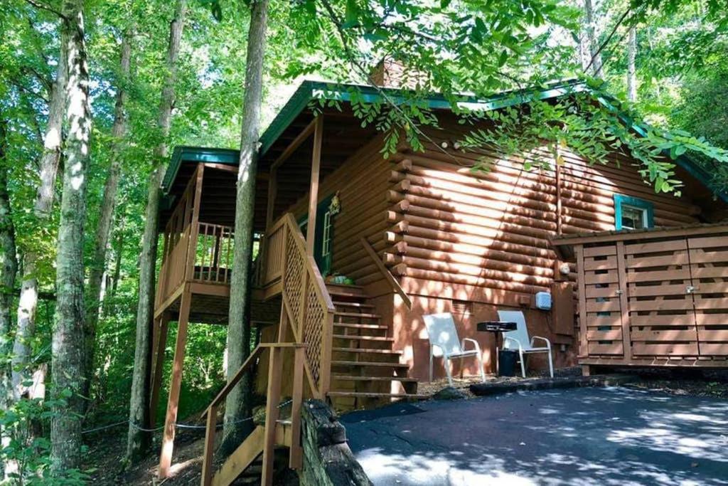 The Fishing Hole Cabin - Sage Vacations Gatlinburg Exterior photo