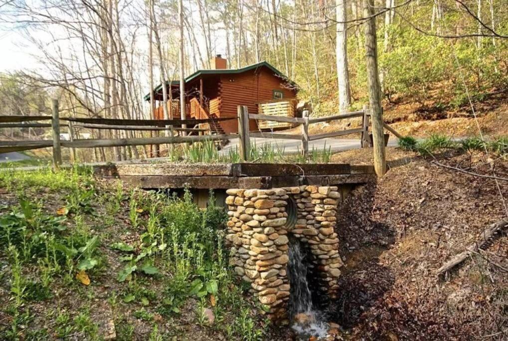 The Fishing Hole Cabin - Sage Vacations Gatlinburg Exterior photo